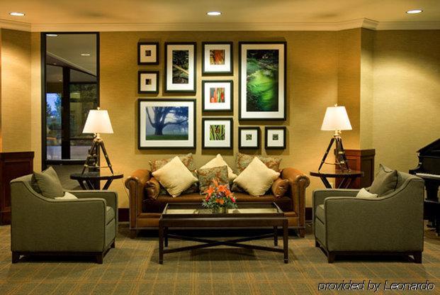 Sheraton Portland Airport Hotel Interior photo